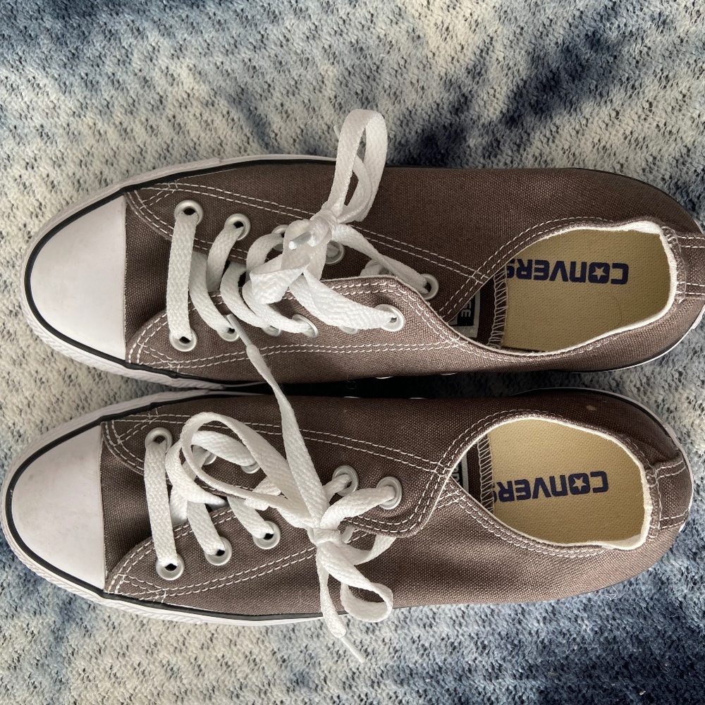 Converse All Star Chuck Taylor low-tops, she 9